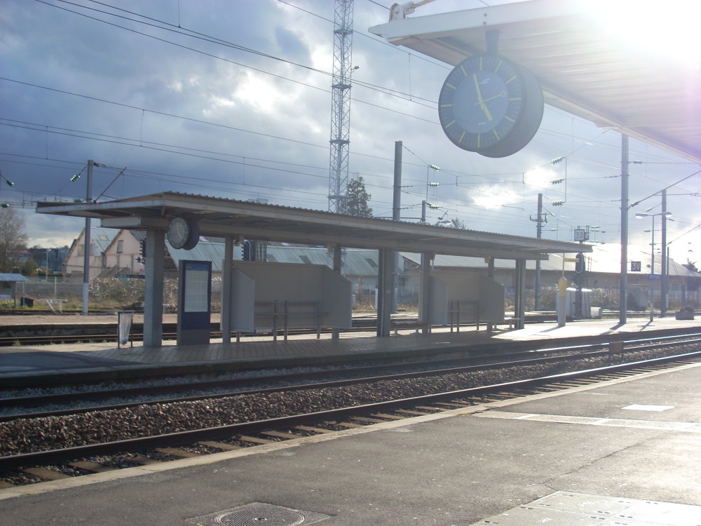 L'attente du train à la gare de Crépy-en-Valois