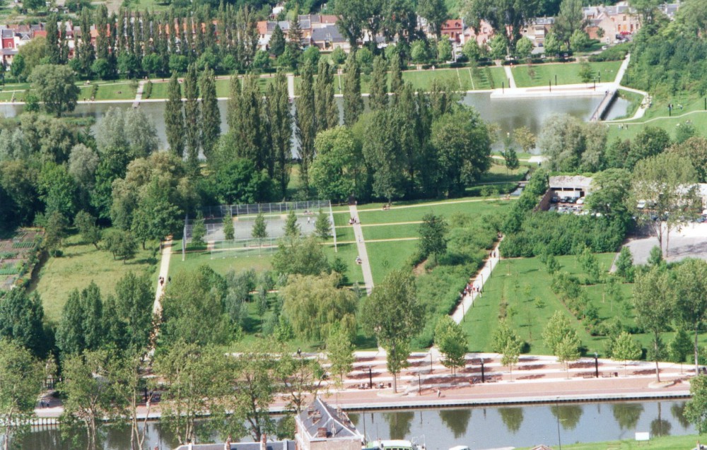 Vue d'ensemble sur le parc St Pierre à Amiens